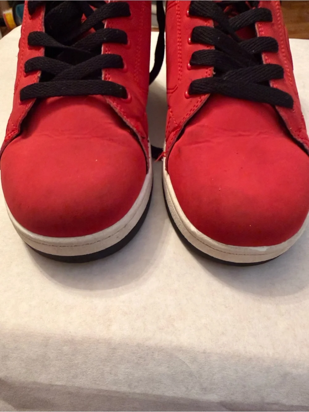 Heelys Red Black Wheeled Shoes Sneakers Size 4 Youth Roller Skate